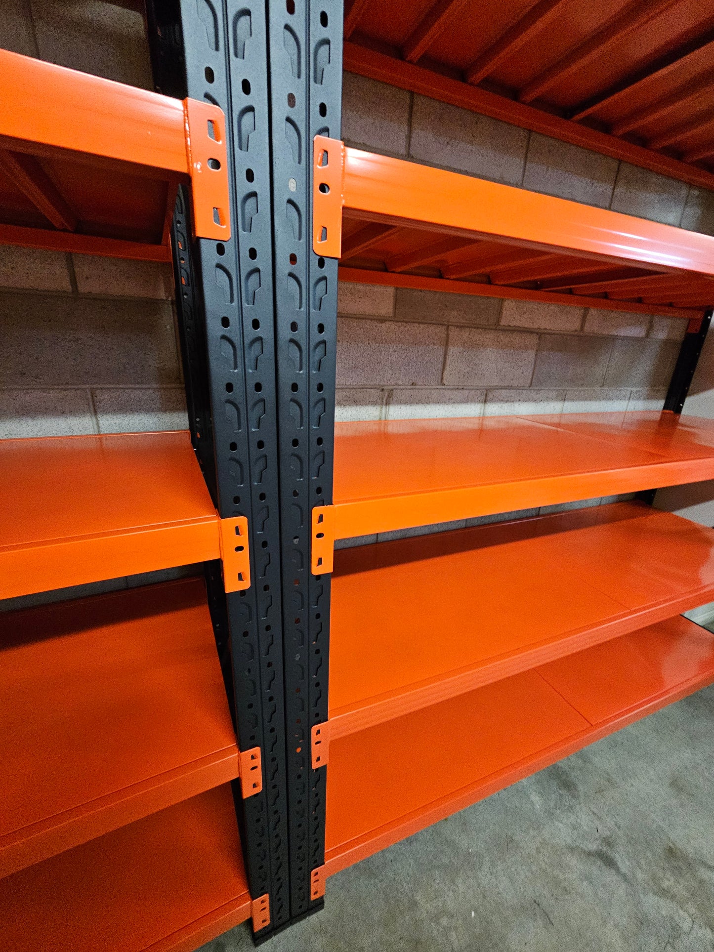 Heavy duty shelving L2mxD0.6xH2m (BLACK+ORANGE)