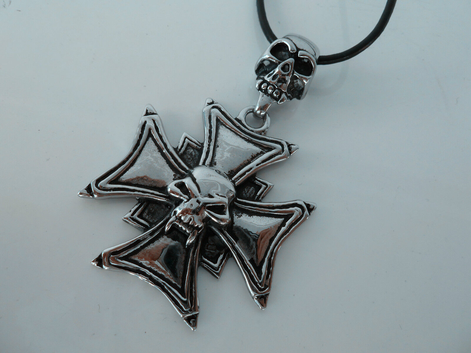 biker necklace